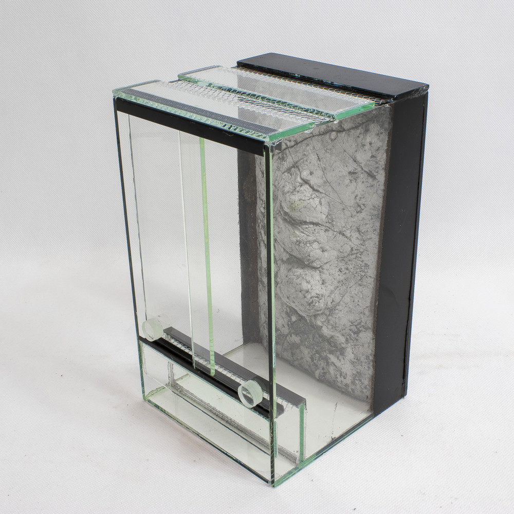 Kisállat webáruház - 30 x 30 x 50 cm | Prémium minőségű terrárium | 3D sziklaháttérrel termékek