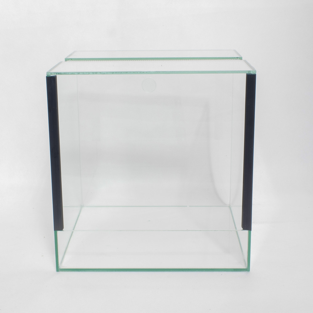 Kisállat webáruház - 40 x 40 x 40 cm | Prémium minőségű terrárium | Háttér nélküli termékek