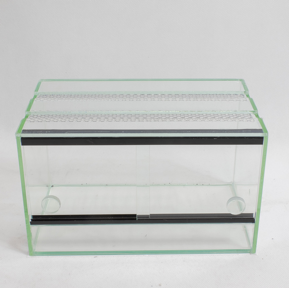 Kisállat webáruház - 50 x 30 x 30 cm | Prémium minőségű terrárium | Háttér nélküli termékek