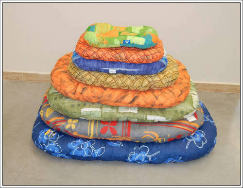 Kisállat webáruház - PP. PÁRNA | Ovális párna (9-es) kutyák részére - 113x70x12 cm termékek